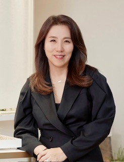 LG생활건강 신임 CEO에 로레알 출신 이선주 사장 선임 - 뉴스 썸네일 이미지