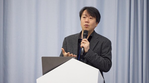 김태윤 SK텔레콤 파운데이션 모델 담당이 개발 중인 AI 모델을 주제로 발표하고 있다. (출처: SK텔레콤) / 2025.11.20