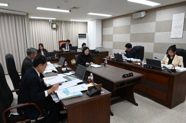 대전 중구의회 행정자치위원회 (출처: 대전 중구의회) / 2025.11.25