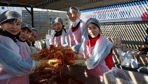우리금융그룹 ABL생명, 아너스클럽과 함께 ‘사랑의 김장 나눔 봉사활동’