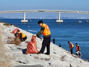 국민체육진흥공단, 해안가 쓰레기 담기 대회 성료