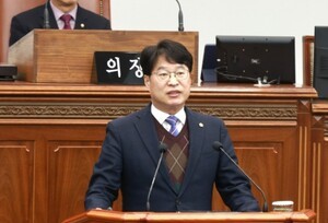 창원시의회 이우완 의원, 청소년 생명 지키기 위한 새로운 전략 강조