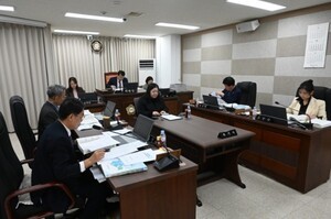 대전 중구의회 행정자치위원회, 2025년도 행정사무감사 2일차 진행